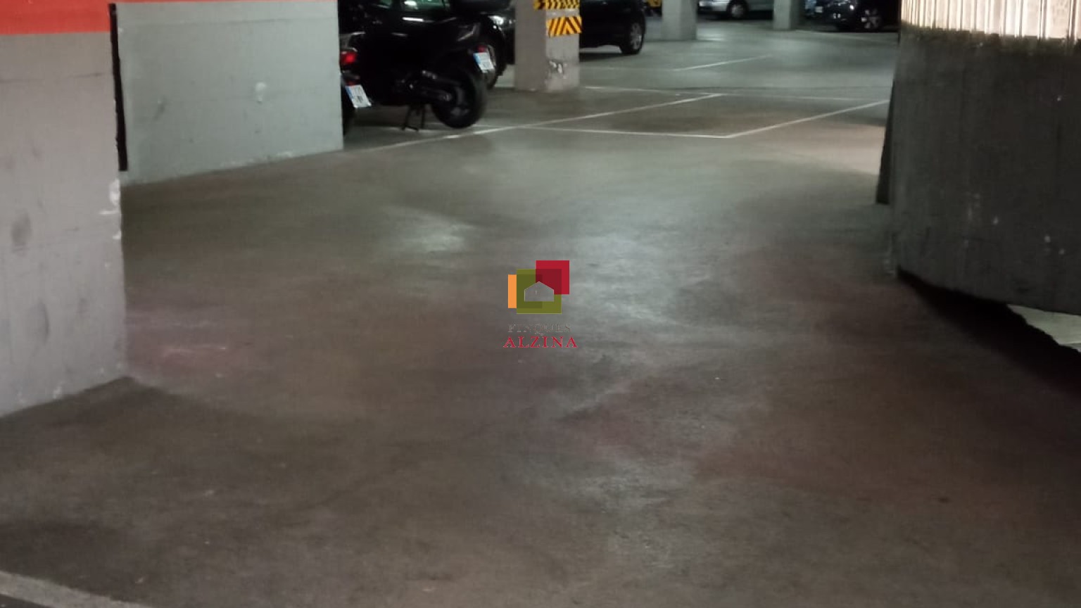 Aparca sense complicacions a Pubilla Casas