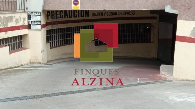 Aparca sense complicacions a Pubilla Casas
