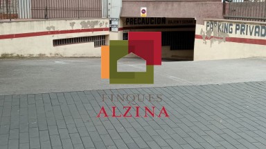 Aparca sense complicacions a Pubilla Casas