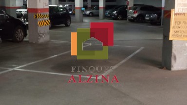 Aparca sense complicacions a Pubilla Casas