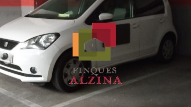 Aparca sense complicacions a Pubilla Casas