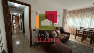 VIVE EN UNA DE LAS ZONAS MEJOR COMUNICADAS DE CORNELLÀ.
