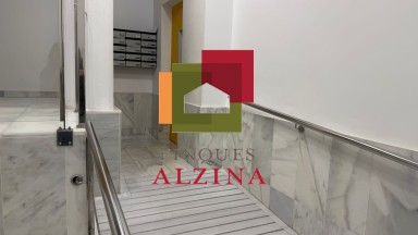 VIVE EN UNA DE LAS ZONAS MEJOR COMUNICADAS DE CORNELLÀ.