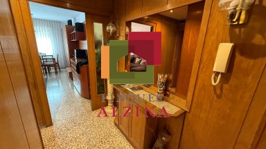VIVE EN UNA DE LAS ZONAS MEJOR COMUNICADAS DE CORNELLÀ.