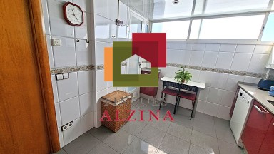 IMMOBLE DE 4 HABITACIONS ACTUALMENT 3, LLUM, AMPLITUD I UNA TERRASSA PER VIURE CADA MOMENT.