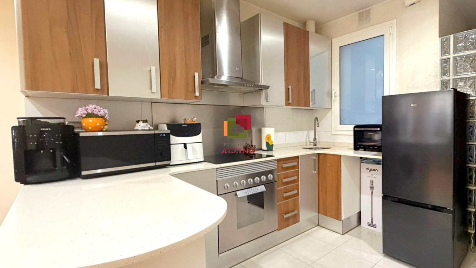 ESPECTACULAR LOFT DE DISEÑO REFORMADO ¡LISTO PARA ENTRAR A VIVIR!