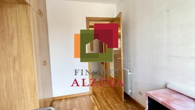 Pis lluminós a Sants-Montjuïc amb ben situat