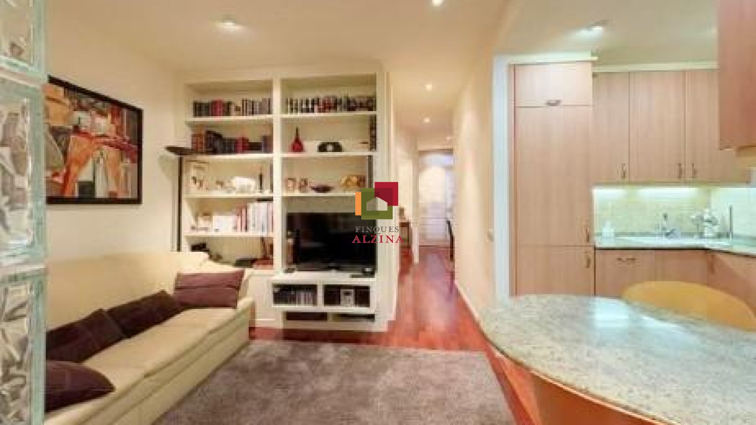 Piso reformado con encanto en Comte d’Urgell – Diputació