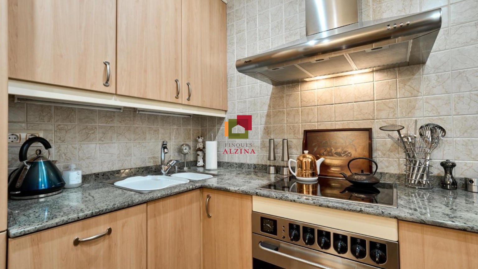 Piso reformado con encanto en Comte d’Urgell – Diputació