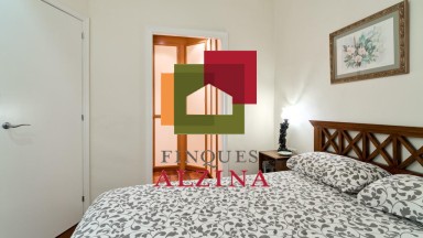 Piso reformado con encanto en Comte d’Urgell – Diputació