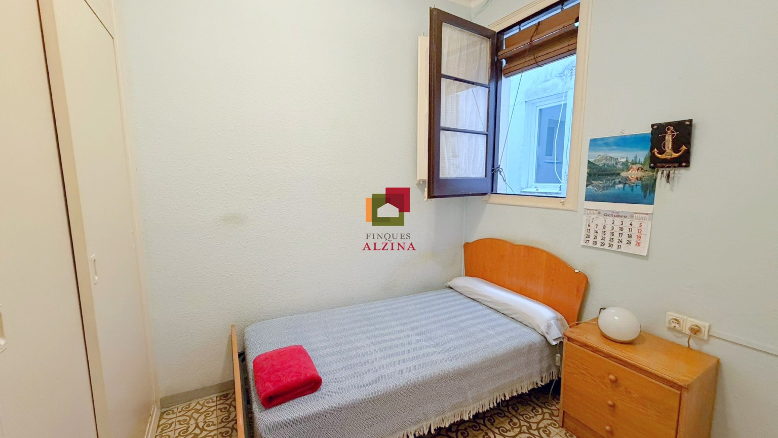 Piso con encanto y gran potencial de reforma en Sant Antoni – Raval