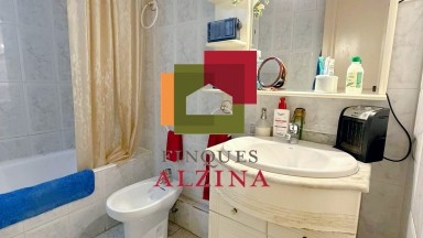 Piso con encanto y gran potencial de reforma en Sant Antoni – Raval