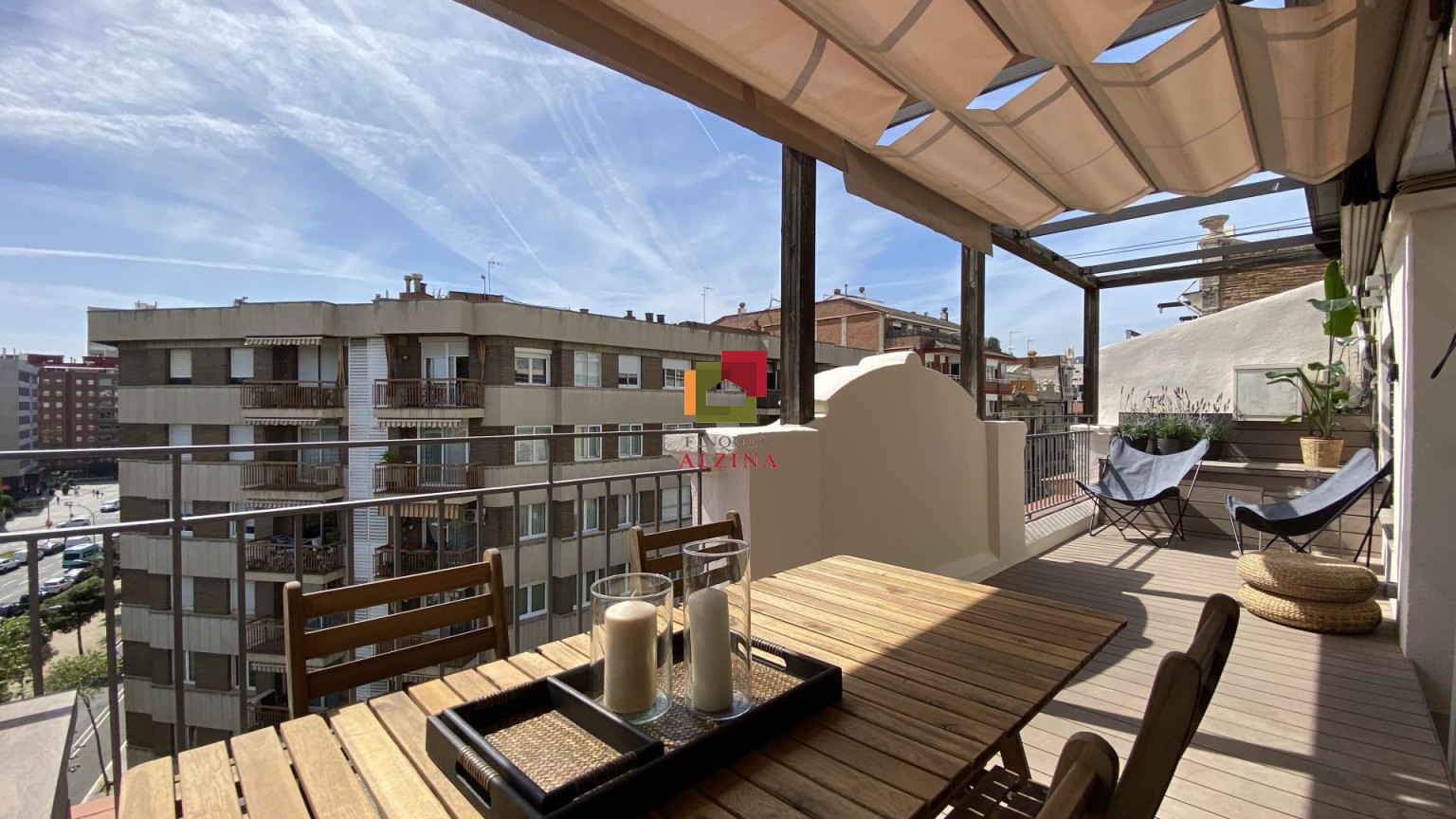 ÀTIC AMB TERRASSA A LA NOVA ESQUERRA DE L’EIXAMPLE