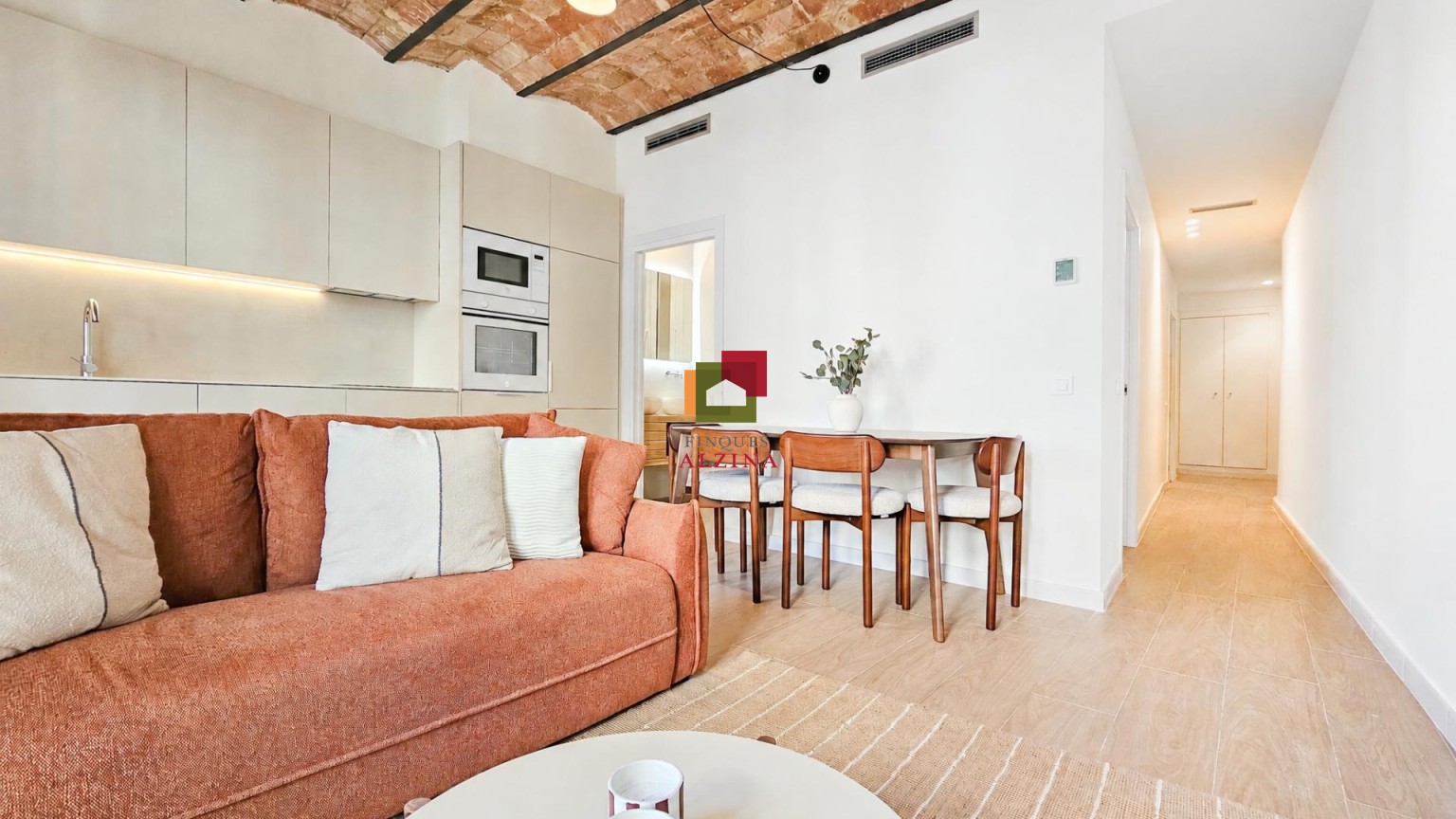 ARQUITECTURA AMB HISTÒRIA, DISSENY PER GAUDIR